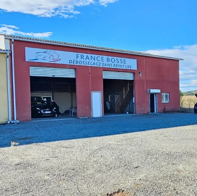 Entreprise de débosselage à Labarthe-Inard